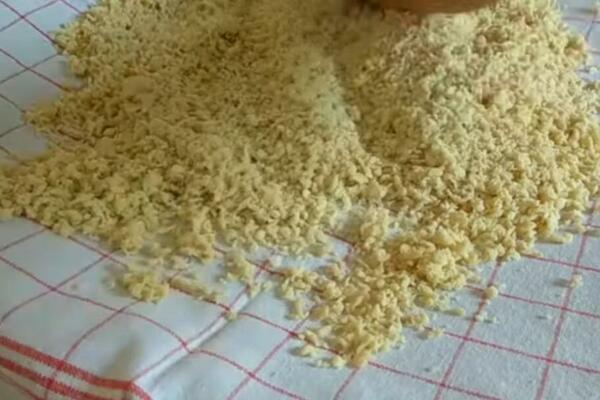 OVO SU SVE STARE SRPSKE DOMAĆICE STAVLJALE U SUPU, DANAS NEMAMO POJMA O ČEMU SE RADI: Treba vam samo 2 SASTOJKA