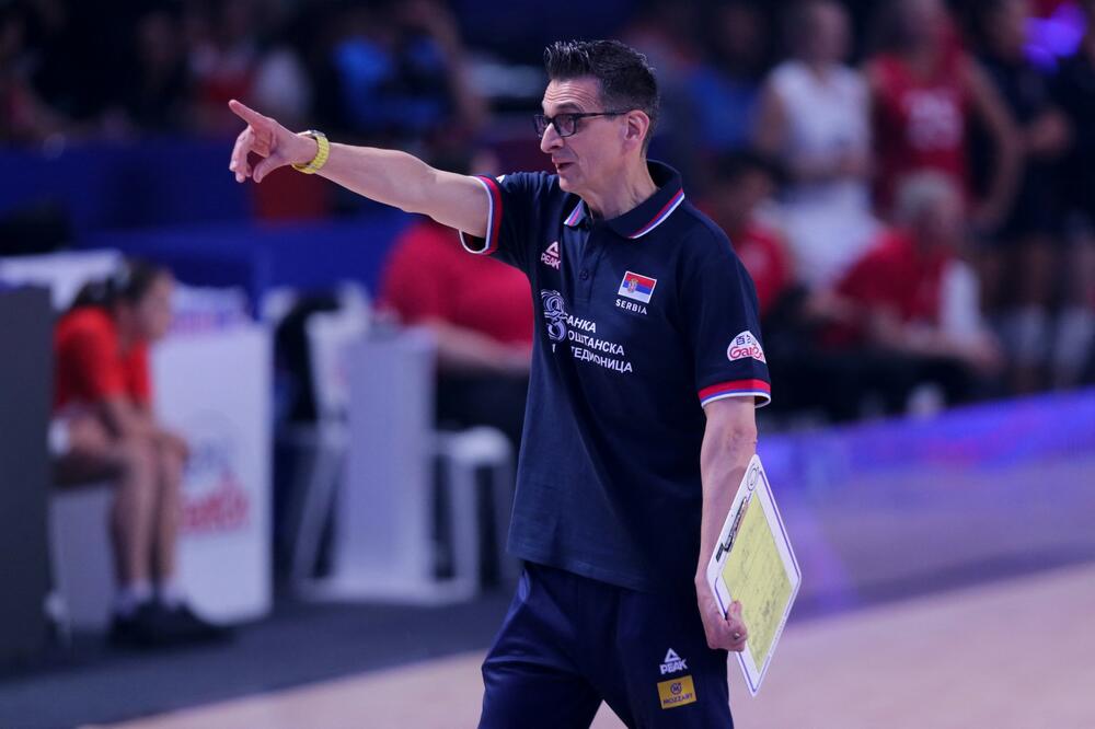 Bivši selektor Srbije operisao kuk (Foto)