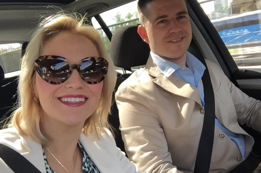 NEKADA U RIJALITIJU, A SADA U DRŽAVNOM SEKTORU! Pogledajte samo šta sada radi PLAVUŠA sa FARME, NEĆETE POGODITI