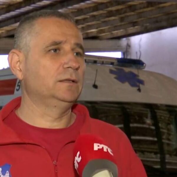 DR GORAN IZ HITNE OTKRIO ŠTA JEDINO SME DA SE JEDE PO VRUĆINAMA: "Ovo je spas za telo" UPOZORAVA I NA OVU OPASNOST