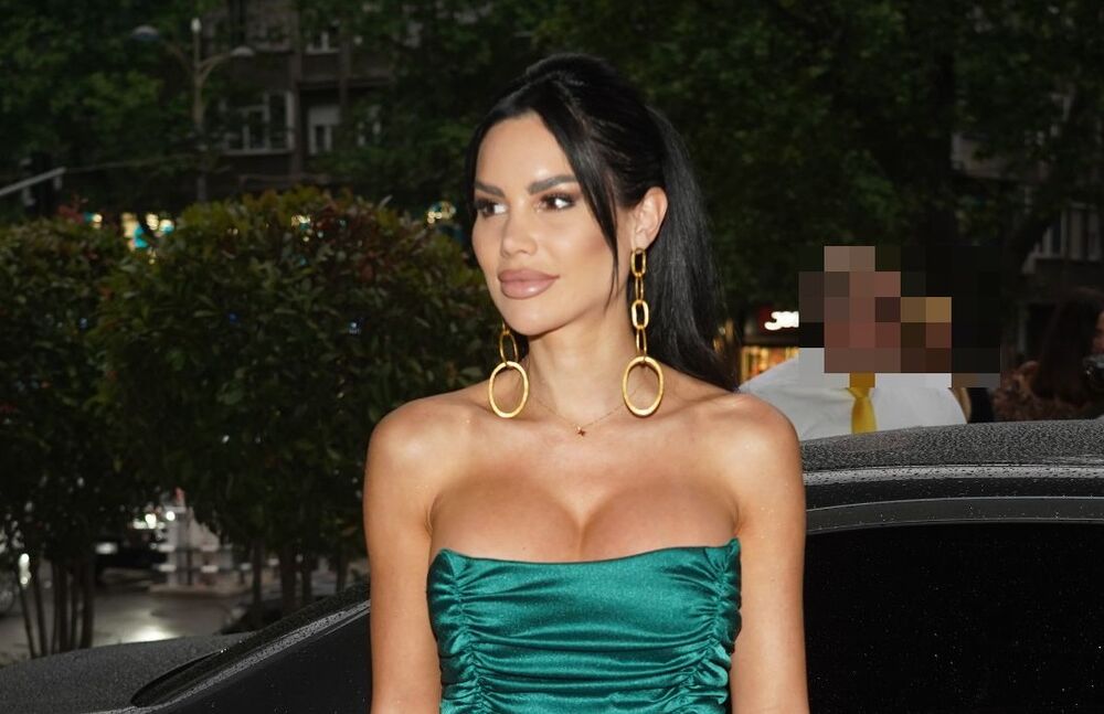 Iva Grgurić vadi silikone iz grudi