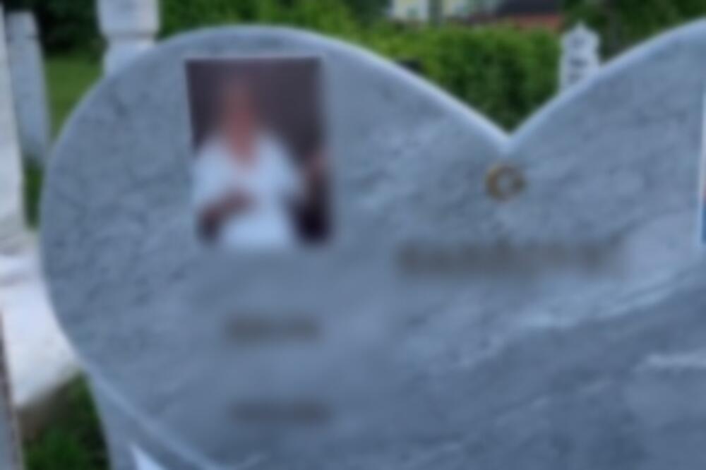 NADGROBNI SPOMENIK BRAČNOG PARA IZ BOSNE ĆE VAS DOSLOVNO NOKAUTIRATI: Ovo prevazilazi SVE GRANICE (VIDEO)