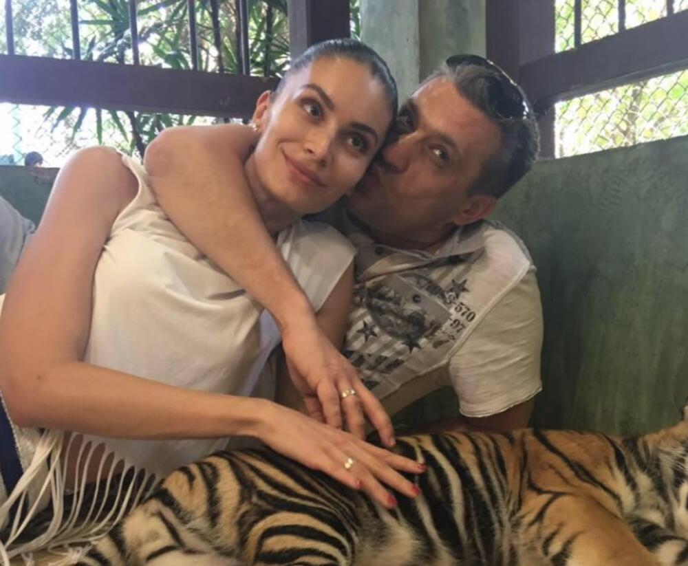 Rutović je vlasnik hotela, kockarnica i lanaca brze hrane