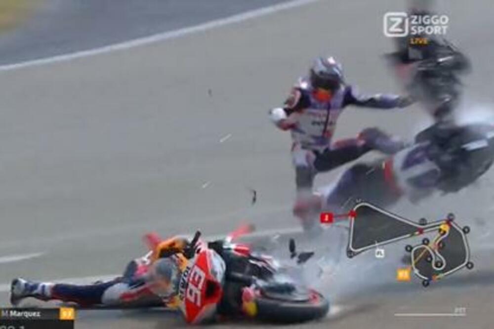 MOTOR SE PREPOLOVIO OD SILINE UDARCA: Šestostruki šampion nije ni otišao da vidi povređenog rivala! (VIDEO)