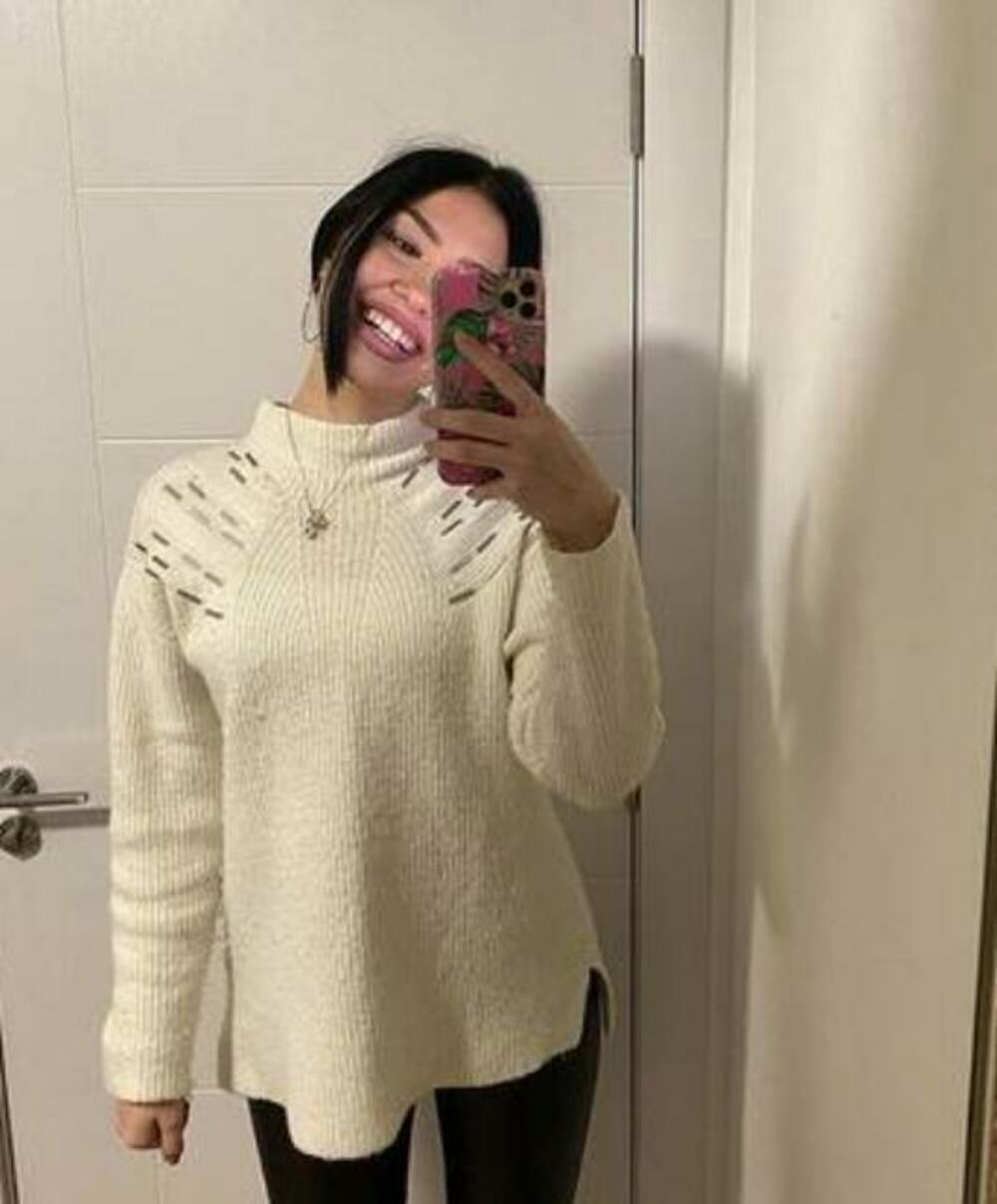 Potpuno očekivano njegove mezimice privukle su najveću pažnju domaćih medija. Pevačeve ćerke Smiljana, Ljiljana i Anđelija izrasle su u prave lepotice.