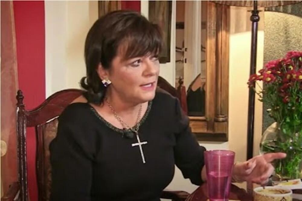 Pogledajte u kakvom stanu živi glumica Jelica Sretenović: Jedan komad nameštaja je posebno vredan (FOTO)