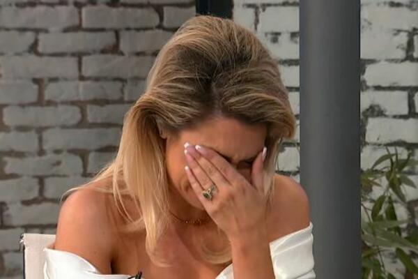 JOVANA JEREMIĆ HITNO PREKINULA JUTARNJI PROGRAM: Nije mogla da IZDRŽI, evo šta se DOGODILO