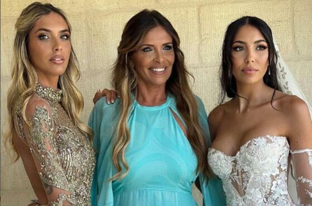 Virdžinija Mihajlović, Arijana Mihajlović, Viktorija Mihajlović