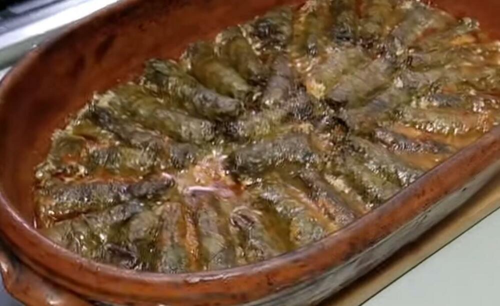 Sarmice od vinove loze, Sarma, Vinova loza