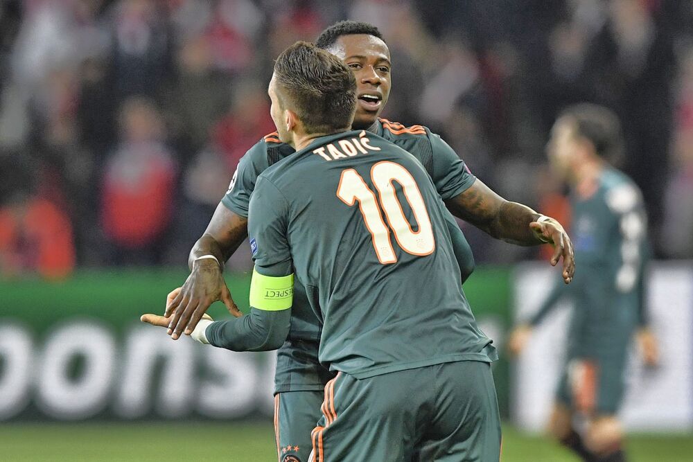 Kvinsi Promes, Dušan Tadić, FK Ajaks