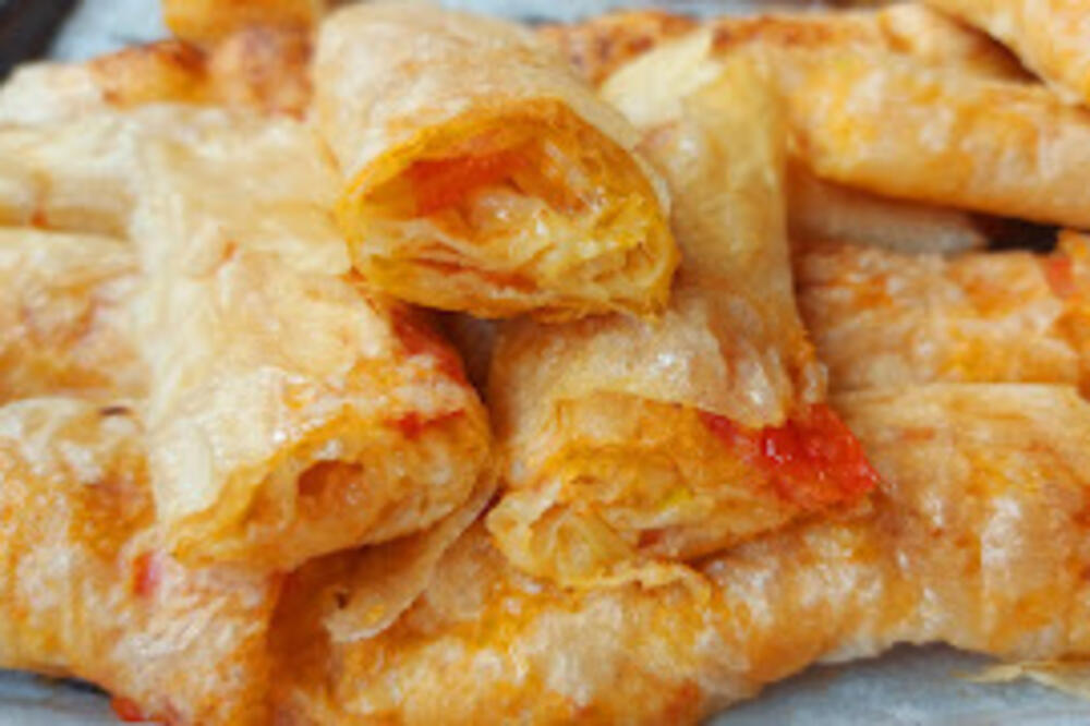 OVA POSNA PITA JE BOLJA OD SVAKE MRSNE: Punjena je 1 POVRĆEM, a samo iskusne domaćice znaju KOLIKO JE UKUSNA RECEPT