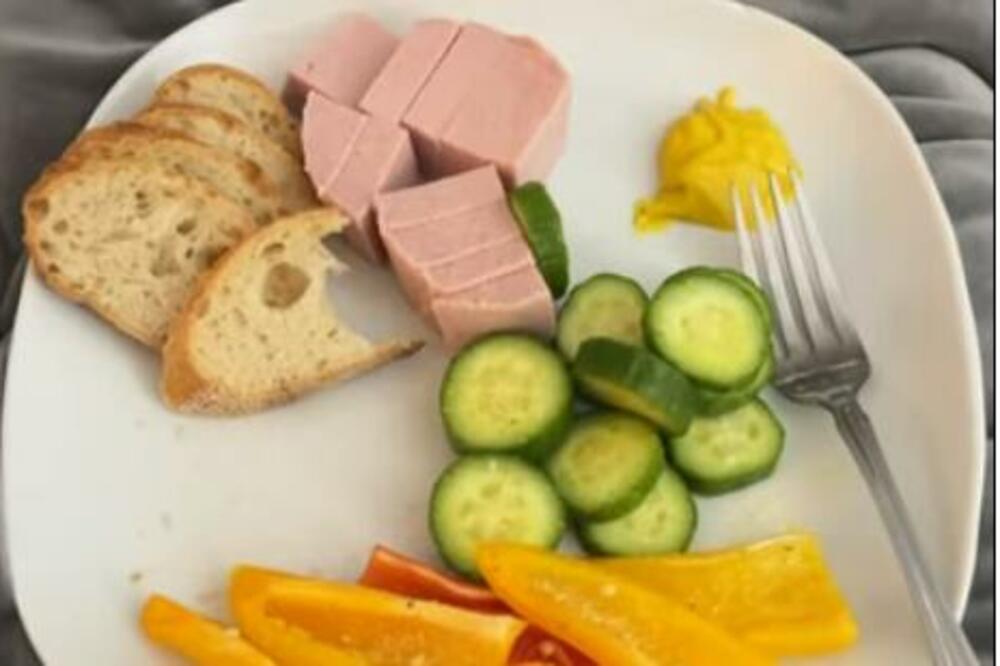 SAZNAJTE ŠTA HRANA KOJU JEDETE GOVORI O VAMA: Da li ste ljubitelj, slatkog ili slanog?