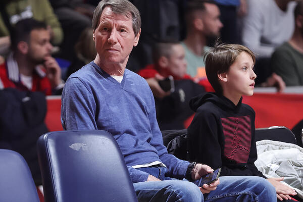 "KAD SAM GA VIDEO U SAKOU ZA SAHRANE..." Moka Slavnić udario bez dlake na jeziku! Posle Srbije i Turske napao...