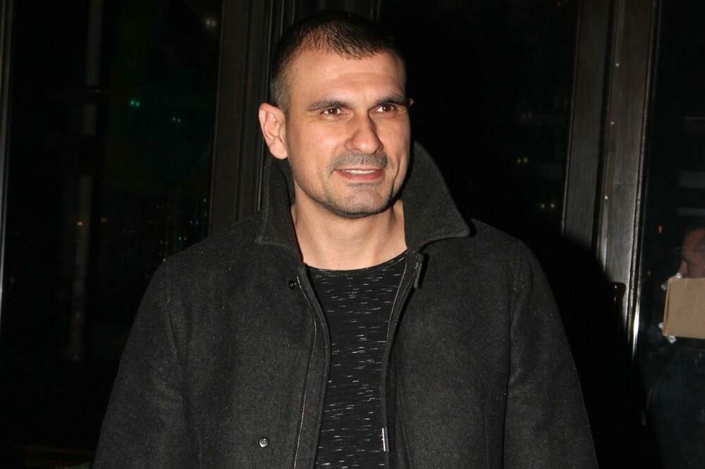 JE L' JOJ OVO HVALA?! Digla ga u zvezde, postao poznat, a onda se RAZVELI - prošlost Mine i Igora sve INTRIGIRA