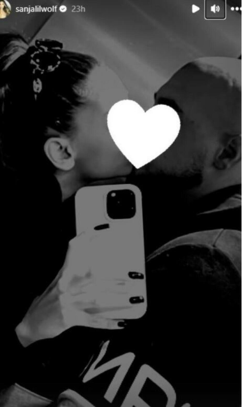 Ona je sada otkrila nešto više o njihovom odnosu u jednoj emisiji i istakla da je ona privreženija svom partneru.