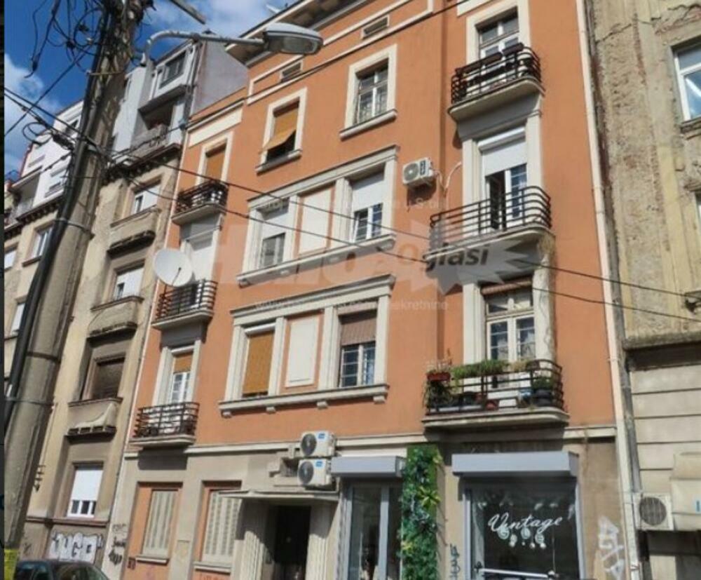 zgrada kod Bajlonijeve pijace