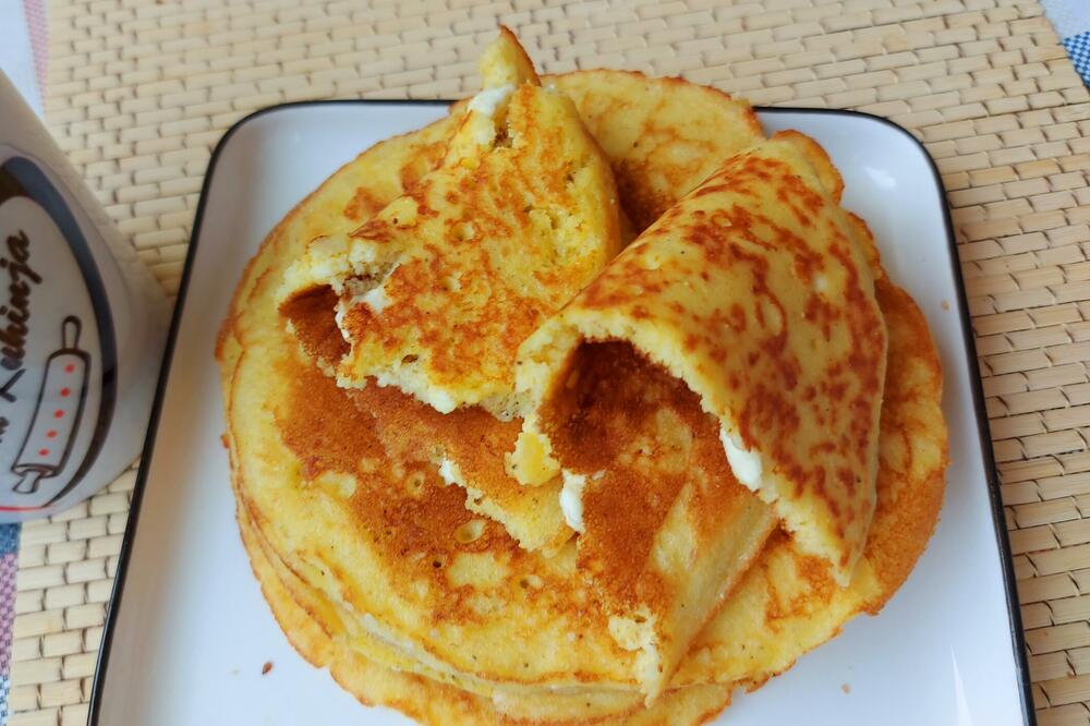 PALAČINKE PUNJENE SIROM, UKUS JE KAO DA JEDETE PROJU: Od ovoga kreće voda na usta, odlične su za DORUČAK (VIDEO)