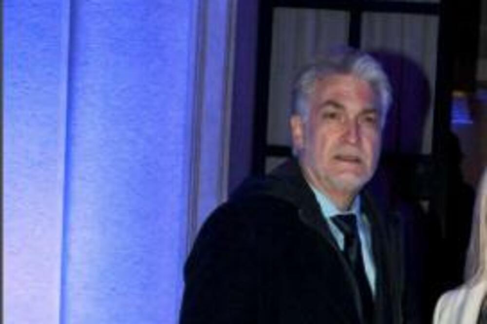 KO JE ŽARKO TARIĆ? Svi su ga komentarisali dok je bio sa 14 GODINA MLAĐOM VODITELJKOM, a ovo je ISTINA O NJEMU