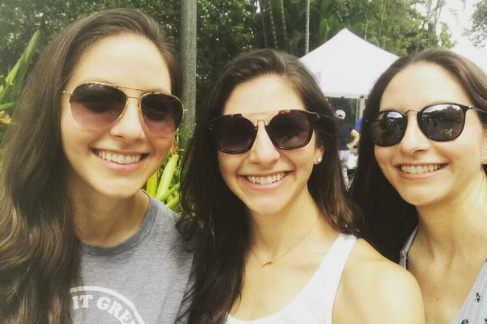 ŽENA JE RODILA TROJKE, A KADA SU ODRASLE DESILO SE OVO: Priča o majci i ćerkama KOJA OSTAVLJA BEZ DAHA (FOTO)