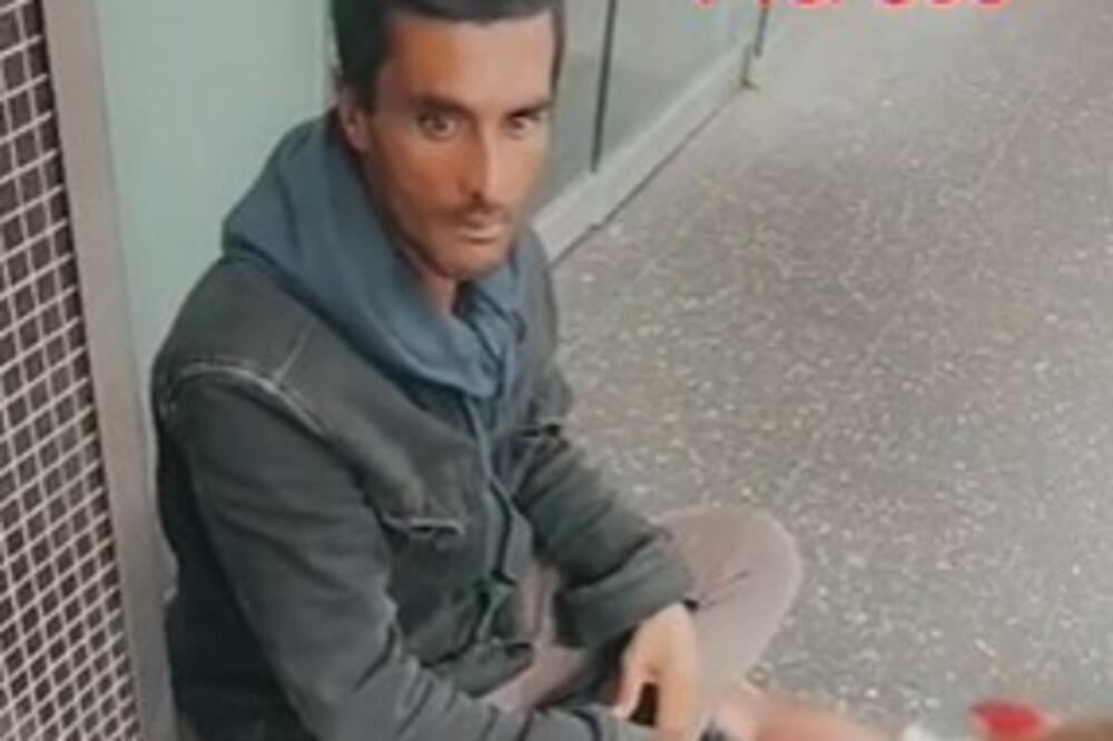 BESKUĆNIK TRAŽIO PARE, A ONA MU NA ULICI URADILA 1 STVAR: Ostao je ZAPANJEN kada je video... (VIDEO)