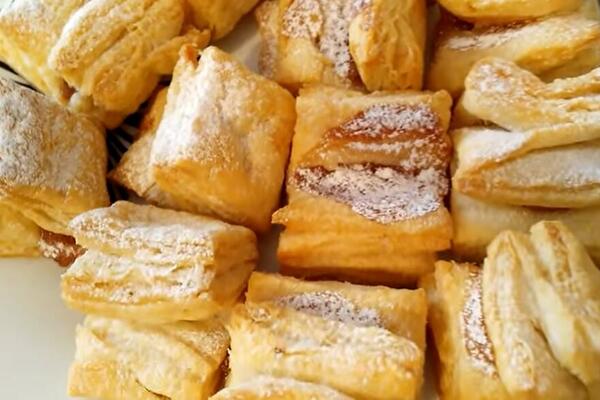 RECEPT ZA STARINSKE SALČIĆE KAKVE SAMO BAKE ZNAJU DA NAPRAVE: Kolači sa DŽEMOM bude nostalgiju posle prvog zalogaja