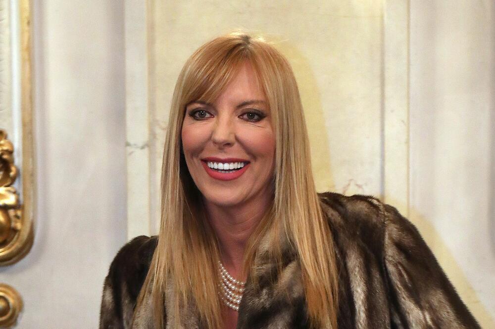 OVO JE SIN ČUVENE PINK PANTERKE! Naslednik Olivere Ćirković je OPASAN FRAJER, devojke LUDE ZA NJIM (FOTO)