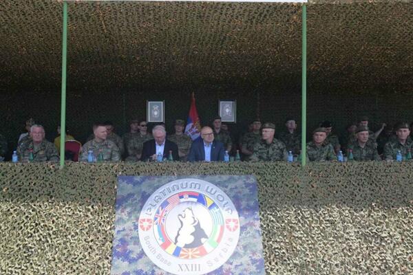 POGLEDAJTE KAKO JE IZGLEDALA MEĐUNARODNA VEŽBA "PLATINASTI VUK 23": Prisustvovao i ambasador SAD Kristofer Hil!