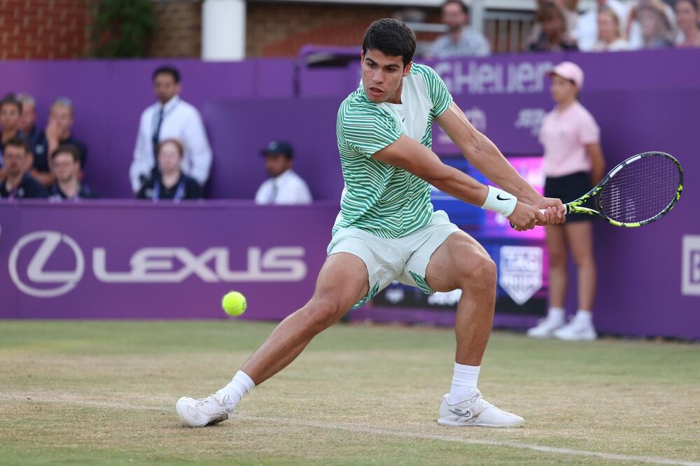 Karlos Alkaras na meču protiv Grigora Dimitrova na ATP turniru u Kvinsu