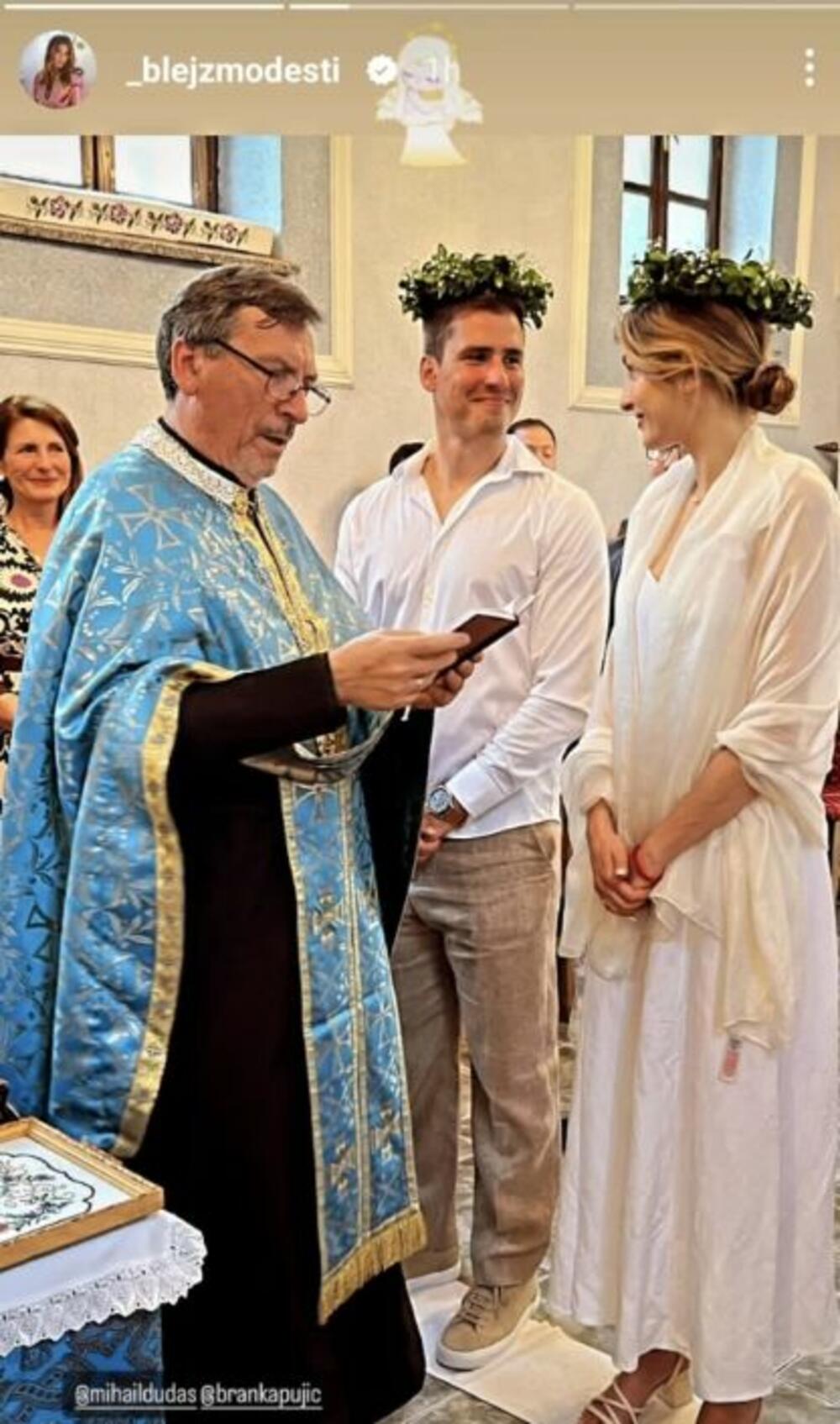 Anđela Jovanović objavila fotografije sa crkvenog venčanja