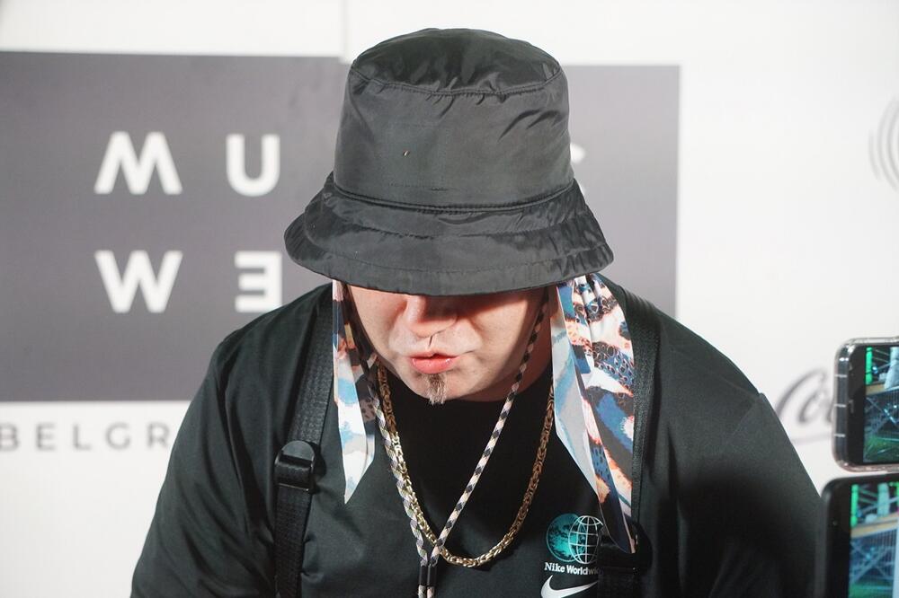 EVO ŠTA SE DOGODILO NA NASTUPU SRPSKOG PEVAČA U ZAGREBU: Ovo je RAZLOG zbog kojeg je morala da reaguje i POLICIJA