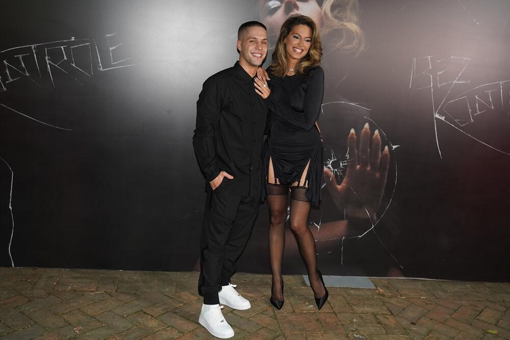 Sara Jo je u srećnoj i stabilnoj vezi