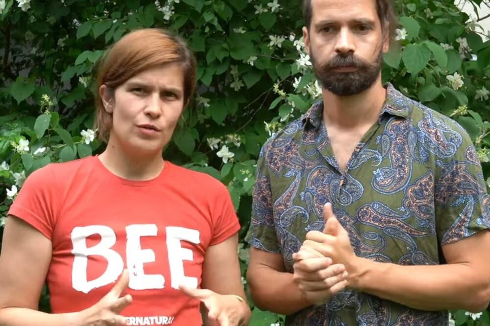 ANA I STRAHINJA OD KRNTIJE STARE 40 GODINA NAPRAVILI DOM: Imaju BLIZANCE, pogledajte samo gde su se SKUĆILI (FOTO)