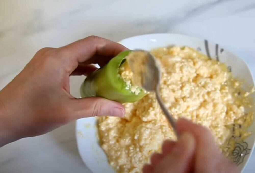 Paprike, Paprike sa sirom