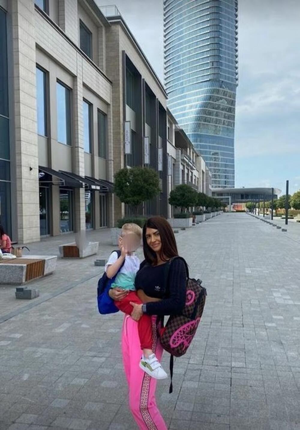 Ivanova verenica Jelena Ilić je u više navrata javno istakla da jedva čeka da upozna Marinkovićevog sina