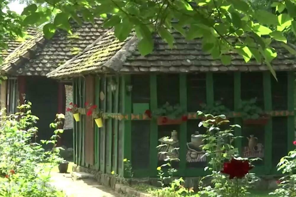 AKO OVDE IMATE PLAC, MOŽETE DA SE OBOGATITE! Parcele u srpskom selu sve TRAŽENIJE, ar košta više od 3.000 €! (FOTO)