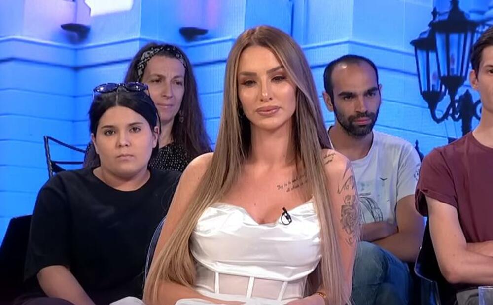 Aleks razgovoro sa gledateljkom