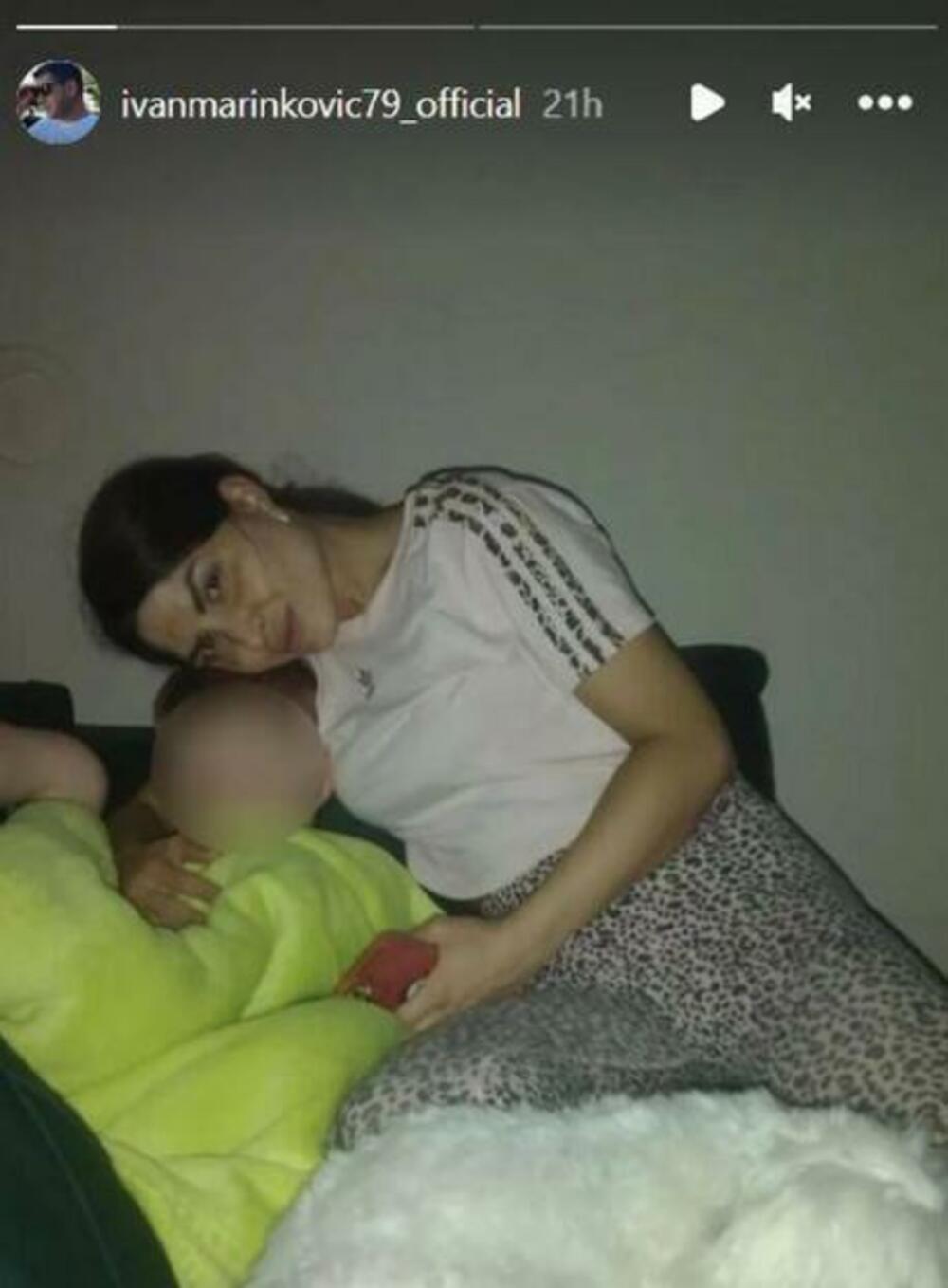 Jelan nije skidala osmeh, a može se zaključiti da je presrećna što je napokon upoznala Ivanovog sina