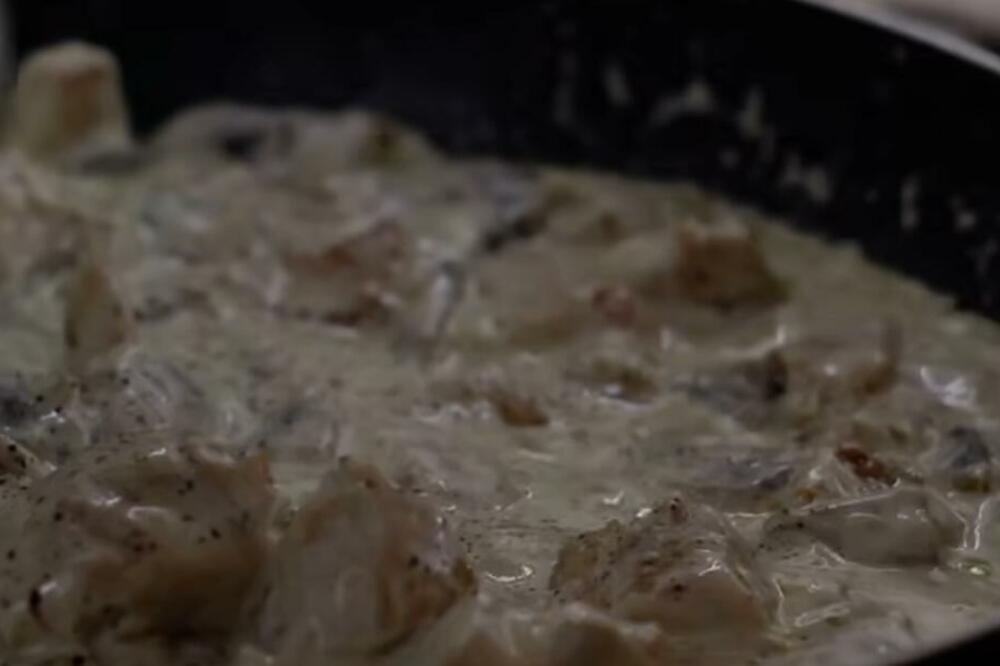 SRBI LUDE NA OVO MESO: KREMASTI sos LIJE iz USTA, a ŠPARGLE mu daju poseban ŠMEK (RECEPT)