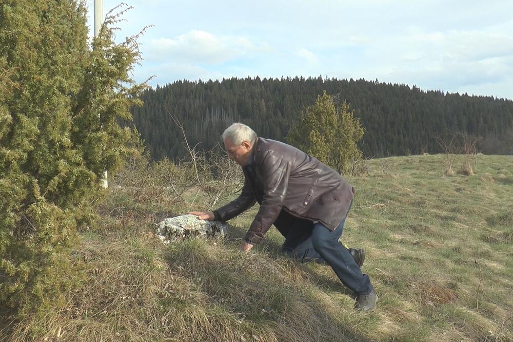 "MOM OCU SU UMIRALA SVA MUŠKA DECA...": Marjan iz Ojkovice ispričao NEVEROVATNU PRIČU o svom ROĐENJU! (FOTO)