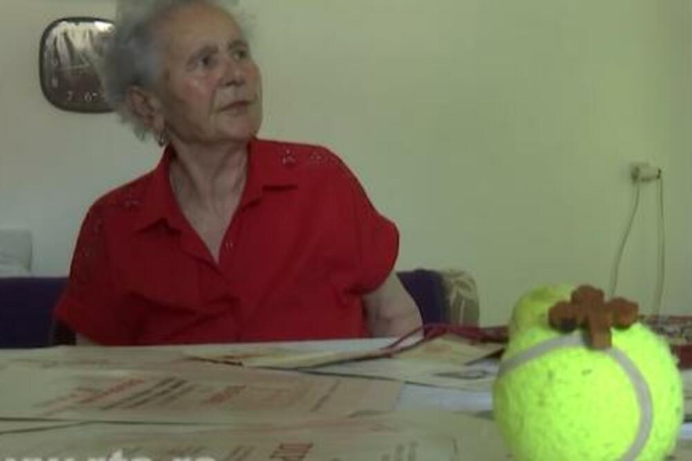 NEĆE MOĆI DA PRATI VIMBLDON: Baka Petri (83) iz Sremske Mitrovice lekari ZABRANILI da gleda Novaka Đokovića (FOTO)