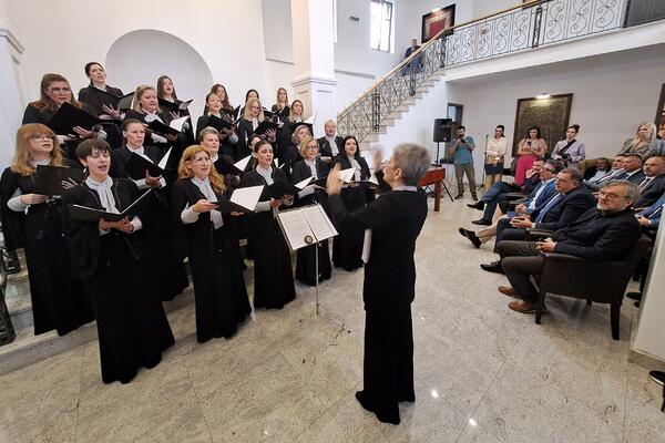 ESPRESO U ANDRIĆGRADU NA VIDOVDAN: Dodeljene nagrade Veroneziju i Haliloviću