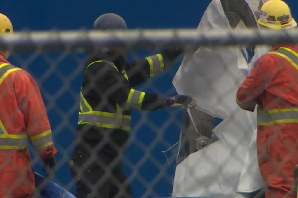 OLUPINE I OSTACI PODMORNICE BUDE JEZU: Ovo je NAJNOVIJI snimak izvlačenja, sumnja se da su našli i ŽRTVE? (VIDEO)