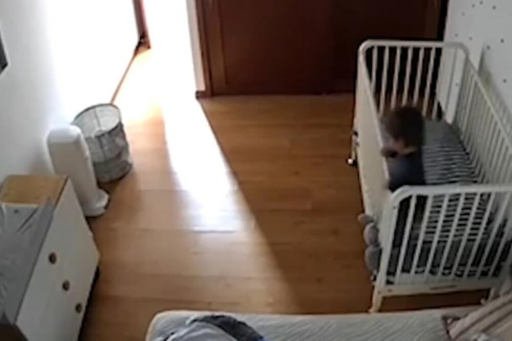 UDAVILA SVOJE DVE DEVOJČICE U BAZENU: Majka iz pakla onda je policiji izgovorila samo jednu MONSTRUOZNU rečenicu