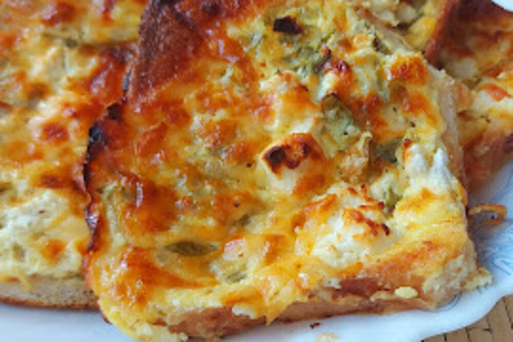 BAKINE PRŽENICE SA SIROM IZ RERNE KAO PORUČENE ZA VEČERU: Nikako ne bacajte BAJAT hleb, brzo i LAKO, a PREUKUSNO