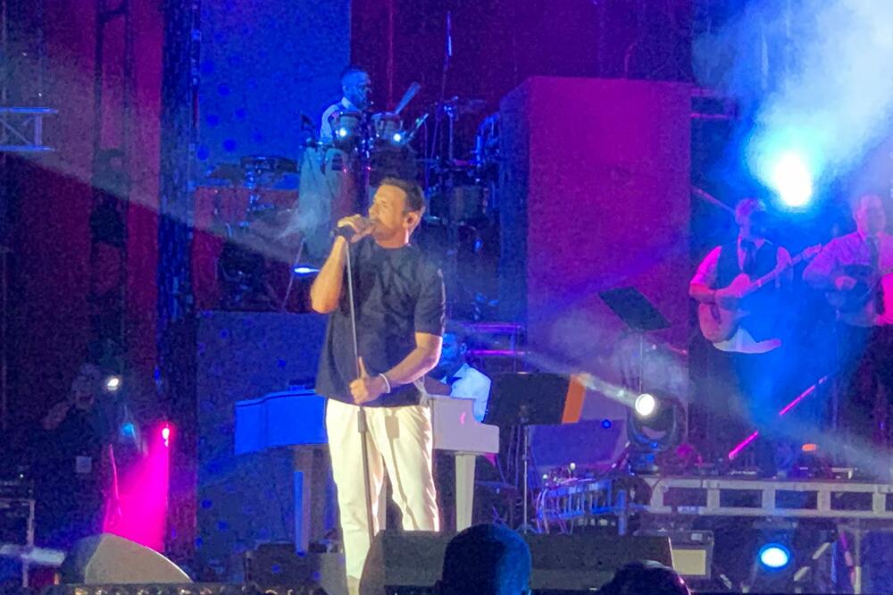 "DOBRO VEČE SRBIJA": Počeo koncert Nikosa Vertisa