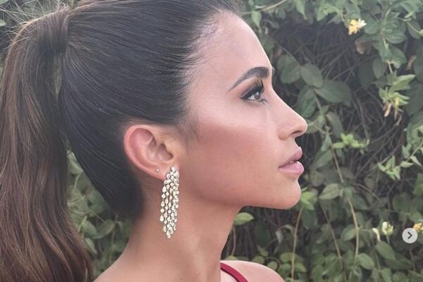 NJENA ŽIVOTNA PRIČA JE SAN MNOGIH DEVOJAKA KOJE ŽELE DA POSTANU ŽENE FUDBALERA: Rođena pod SREĆNOM ZVEZDOM