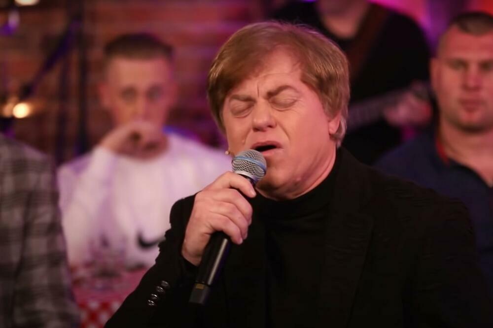 VEDRIO I OBLAČIO ESTRADOM, A DANAS GA NEMA NI NA MAPI: Gde je i šta radi Esad Plavi?