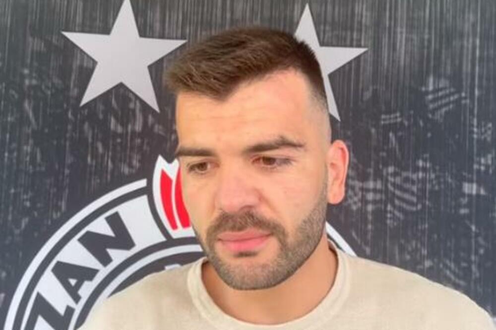 VUJAČIĆ SE SUZNIH OČIJU OPROSTIO OD PARTIZANA: Nije lako... Mirne duše nastavljam dalje! (VIDEO)