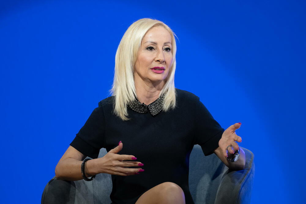 SIMONIDA MILOJKOVIĆ VEČERAS U REALNOJ PRIČI! Popularna književnica bez zadrške o svom burnom životu