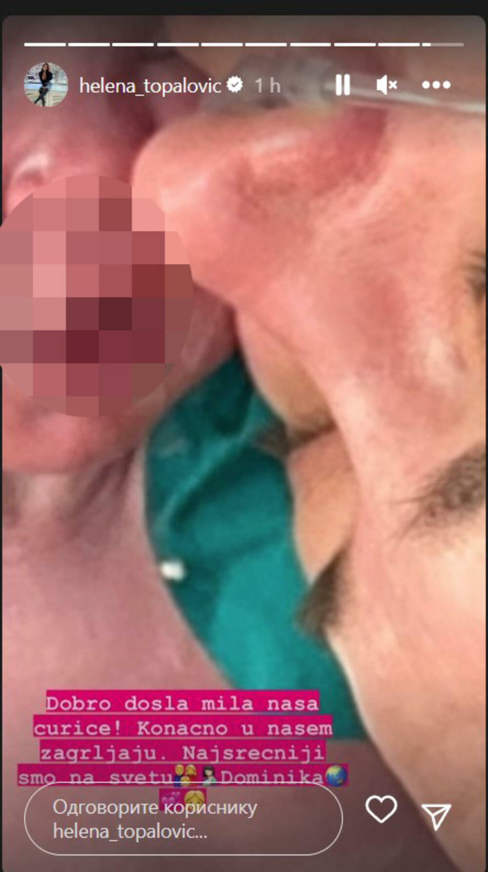 Helena objavila sliku iz porođajne sale